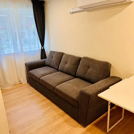 Matisa Rose Garden Apartment